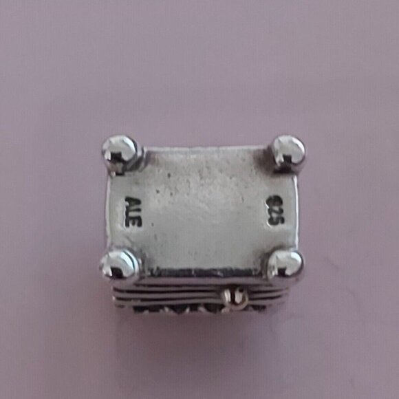 Auth Pandora *RETIRED* Sterling Silver & 14k Princess and the Pea Charm 790320 - Picture 15 of 15